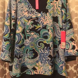 Lilly Pulitzer 3/4 sleeve v-neck